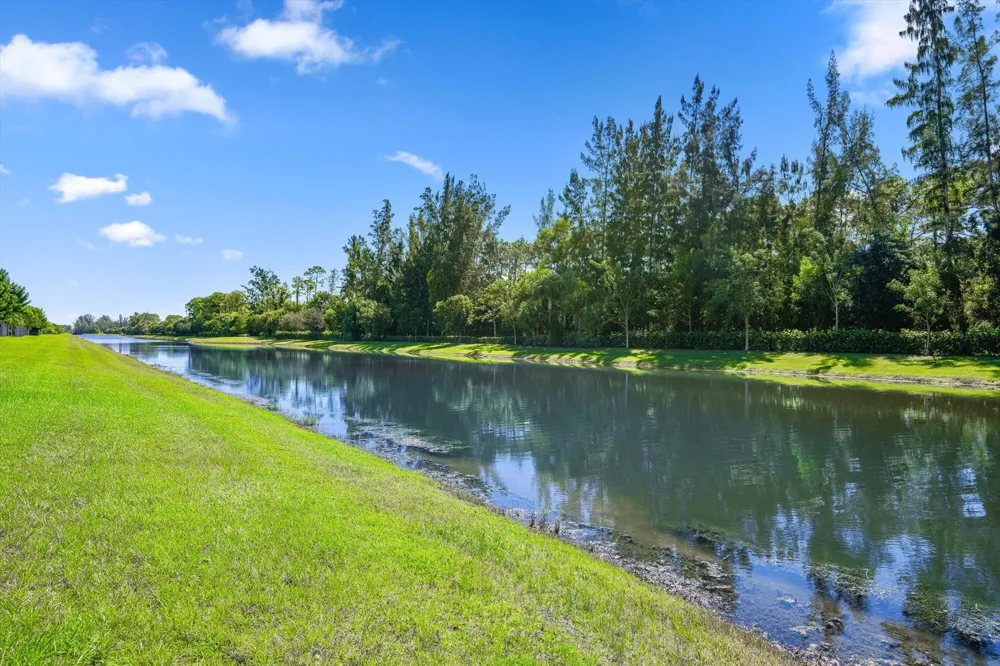 15662 Orchard Drive Westlake, FL 33470