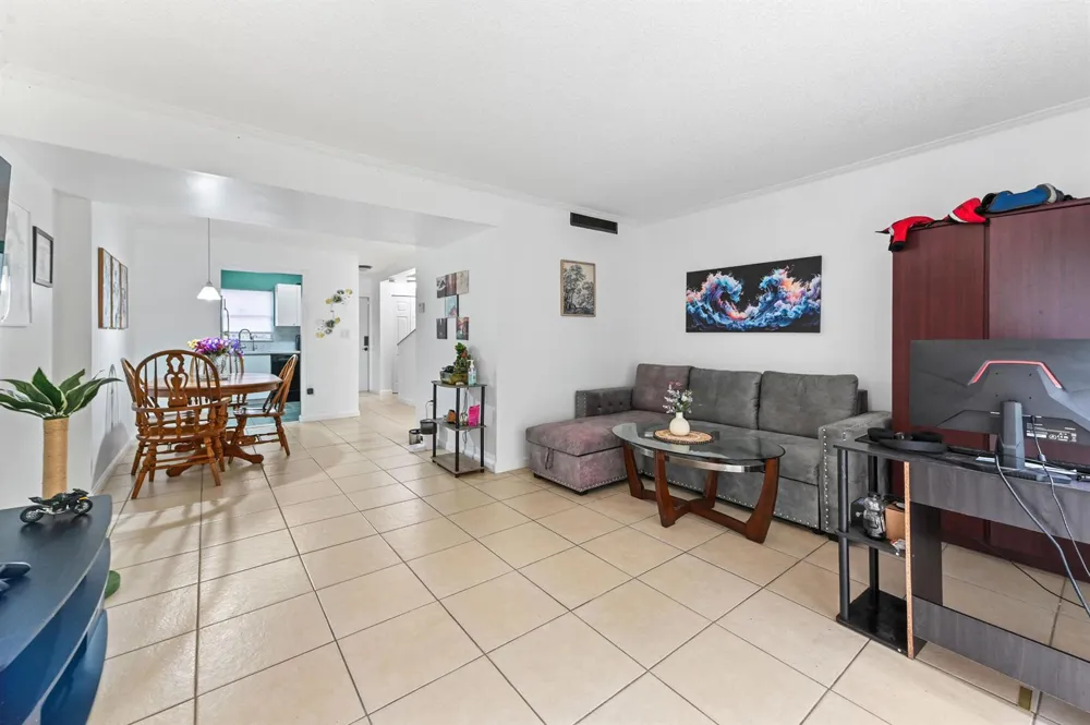 803 W Oakland Park Boulevard #A7 Oakland Park, FL 33311