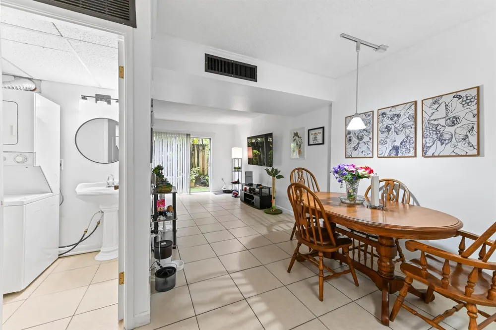 803 W Oakland Park Boulevard #A7 Oakland Park, FL 33311
