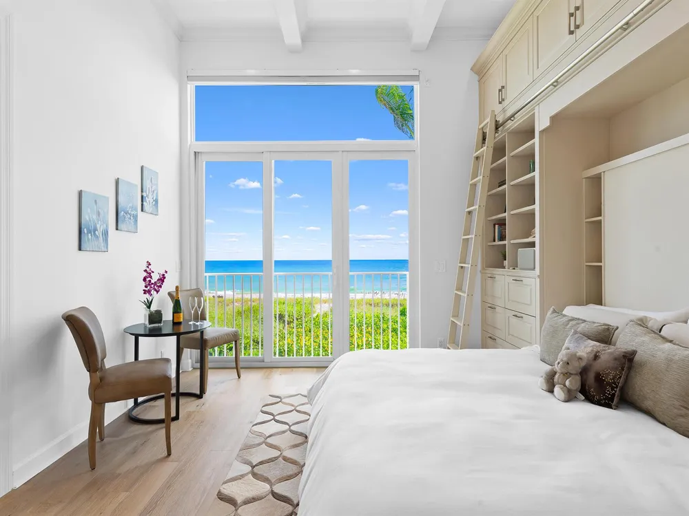 2115 S Ocean Boulevard #10 Delray Beach, FL 33483
