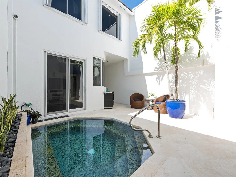 2115 S Ocean Boulevard #10 Delray Beach, FL 33483