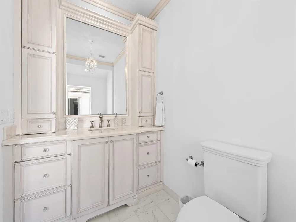 2115 S Ocean Boulevard #10 Delray Beach, FL 33483