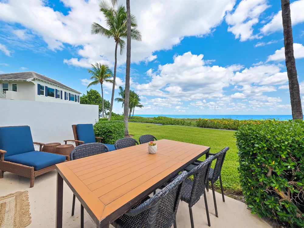 2115 S Ocean Boulevard #10 Delray Beach, FL 33483
