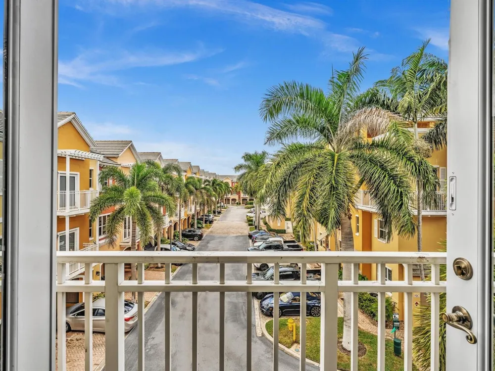 2329 Vintage Drive #2329 Lighthouse Point, FL 33064
