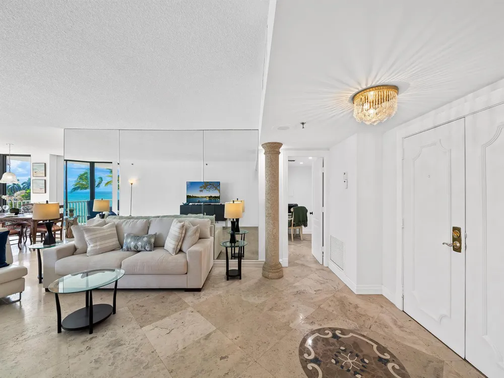 2917 S Ocean Boulevard #304 Highland Beach, FL 33487