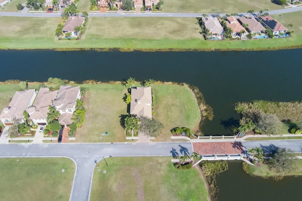 152 SE Santa Gardenia Port St. Lucie, FL 34984