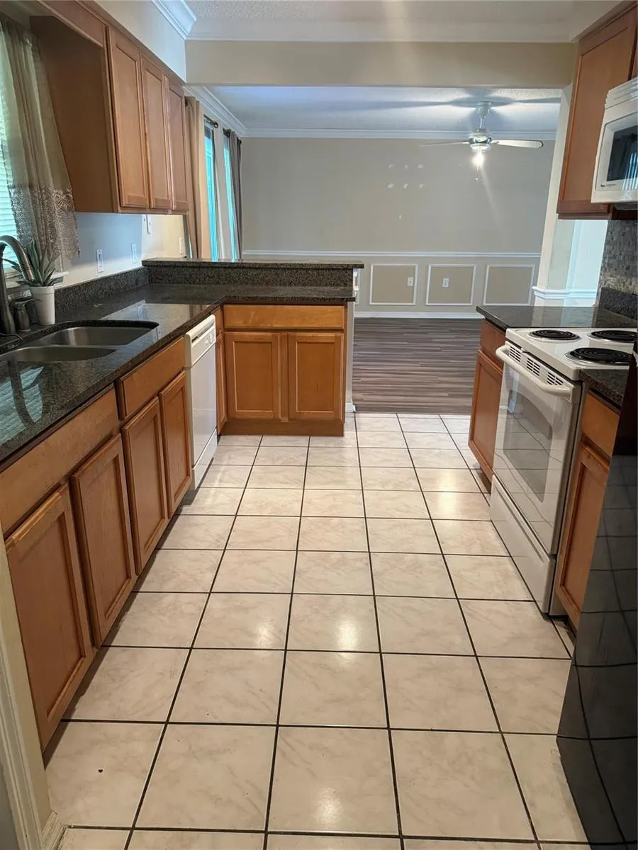 7821 Shellbark Drive Orlando, FL 32818