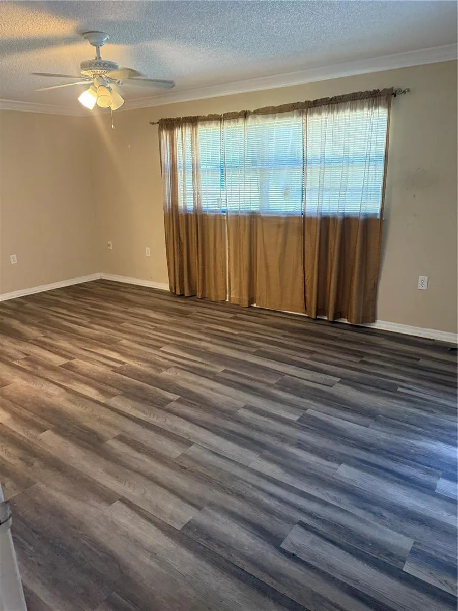 7821 Shellbark Drive Orlando, FL 32818