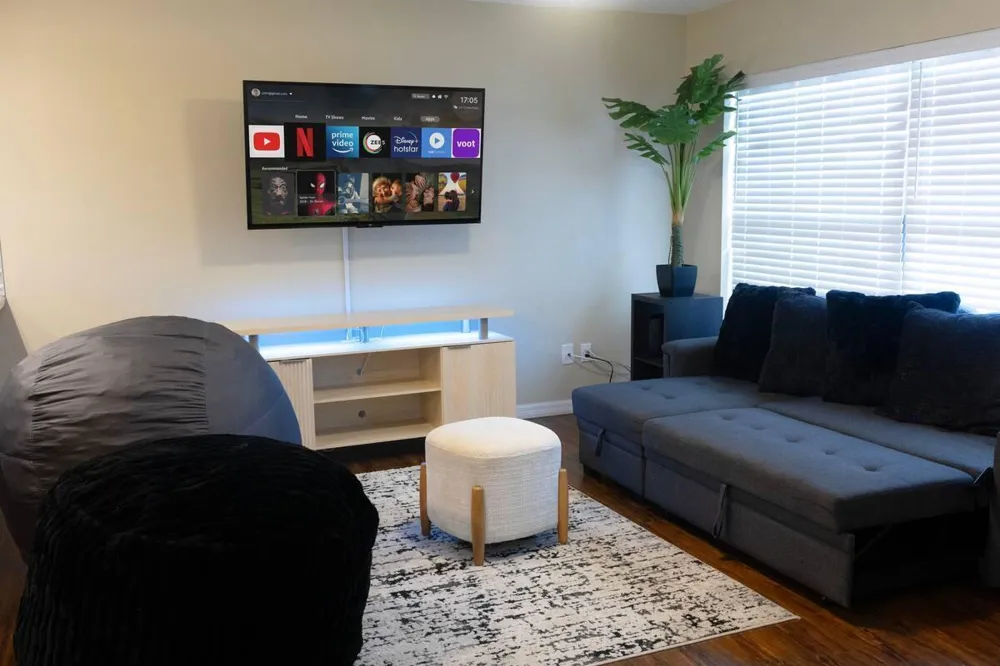 108 Lacosta Lane #611 