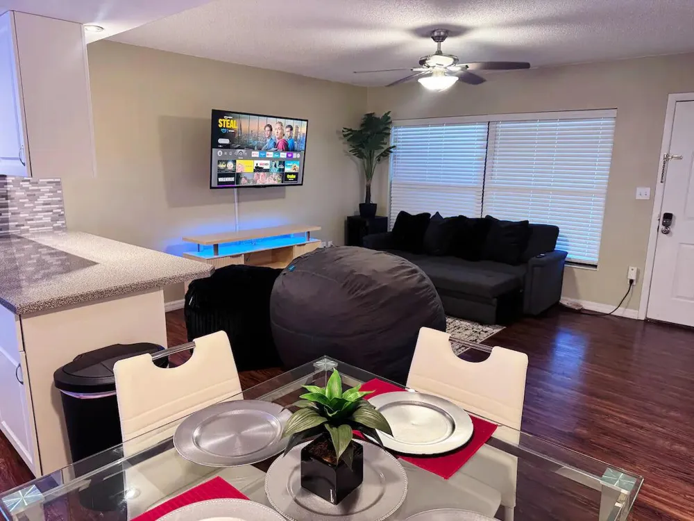 108 Lacosta Lane #611 