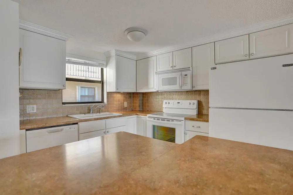 890 Federal Highway #410 Lantana, FL 33462