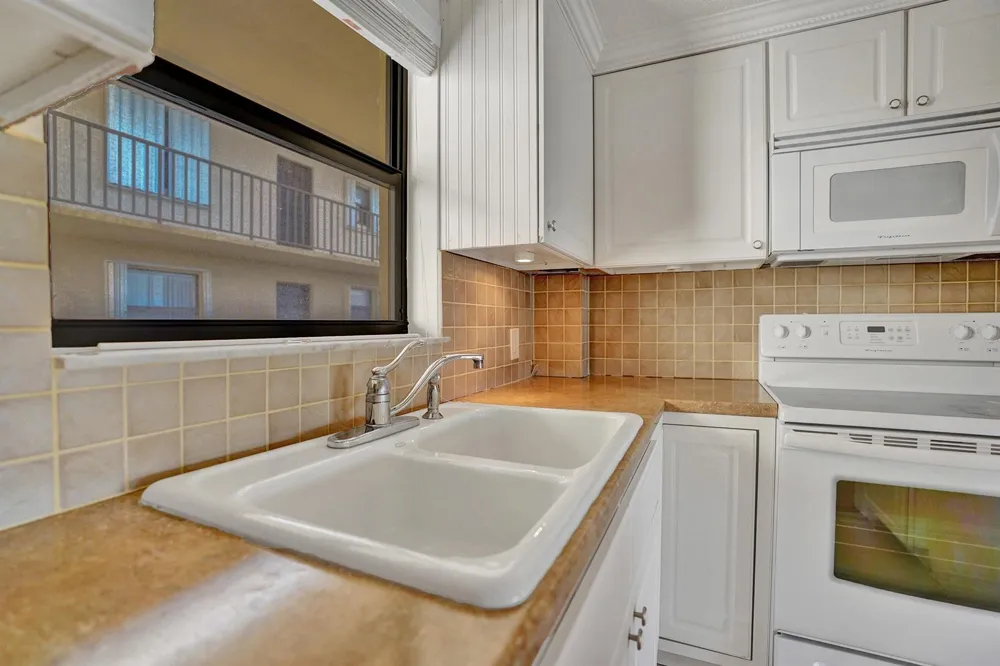890 Federal Highway #410 Lantana, FL 33462