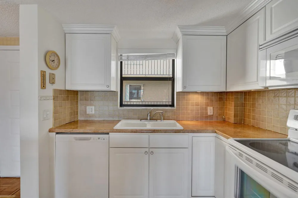 890 Federal Highway #410 Lantana, FL 33462