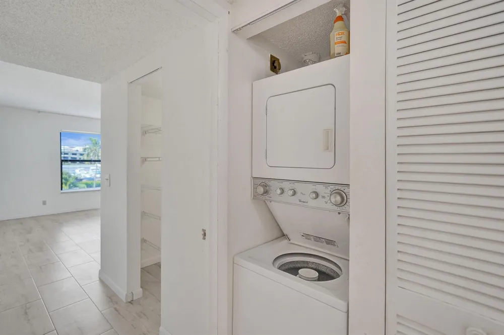 890 Federal Highway #410 Lantana, FL 33462