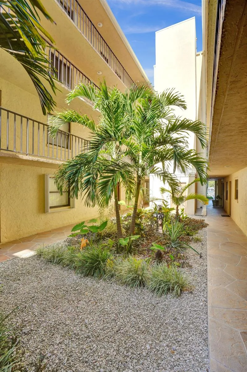 890 Federal Highway #410 Lantana, FL 33462