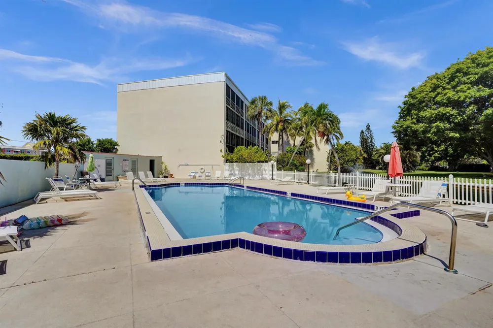 890 Federal Highway #410 Lantana, FL 33462