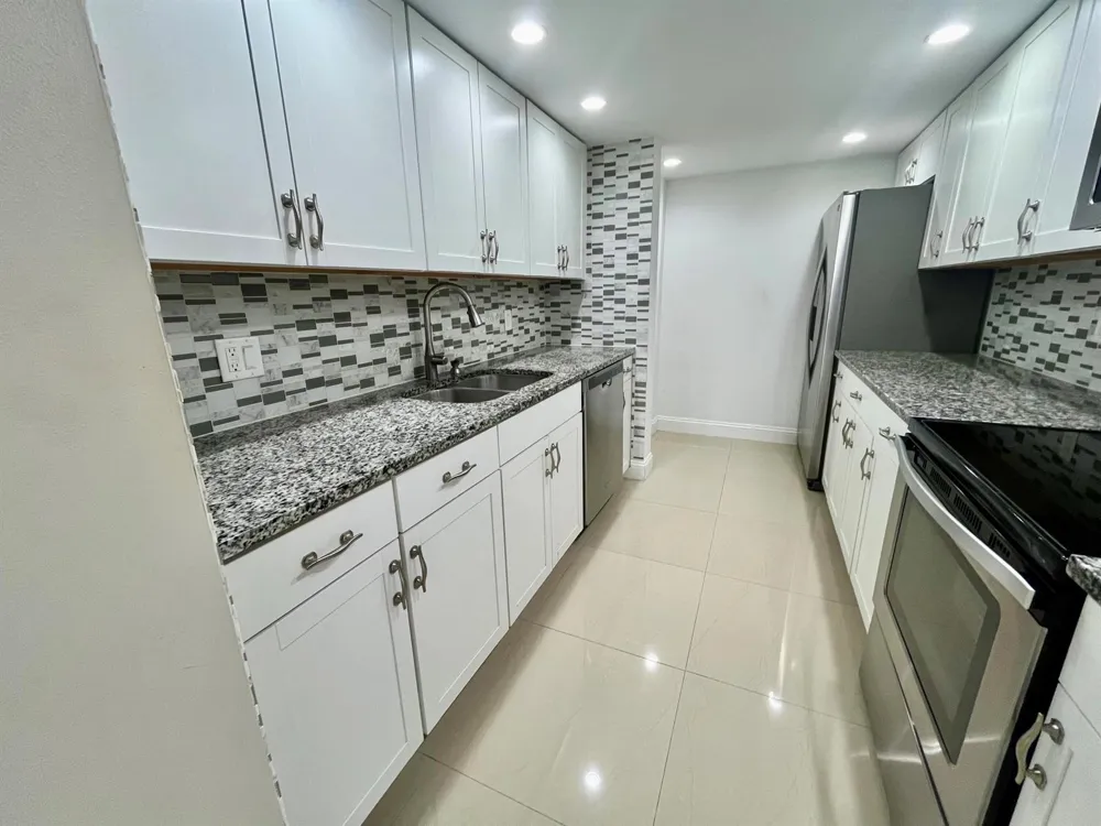 301 Croton Avenue #406 Lantana, FL 33462