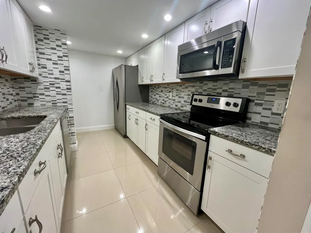 301 Croton Avenue #406 Lantana, FL 33462