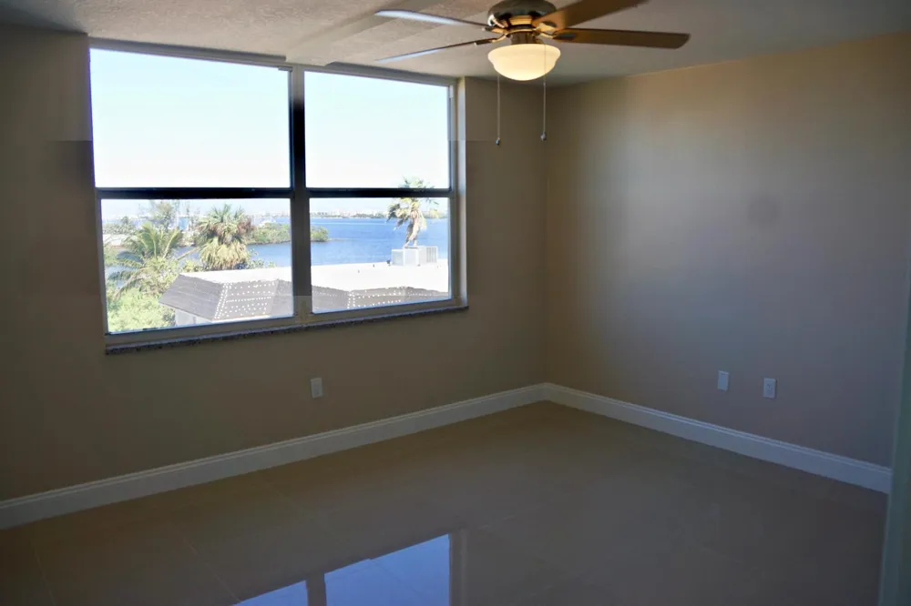 301 Croton Avenue #406 Lantana, FL 33462