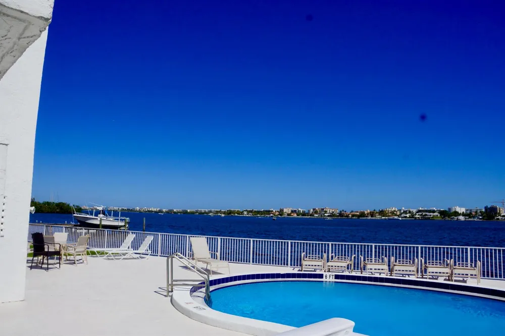 301 Croton Avenue #406 Lantana, FL 33462