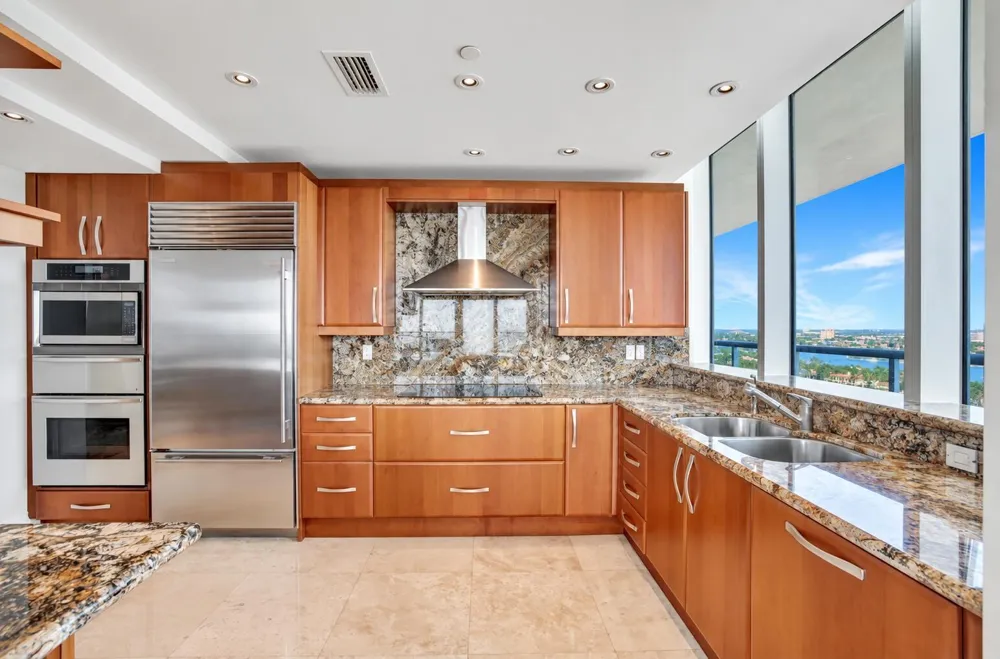 1 Fort Lauderdale Beach Boulevard #1801 / 1808 Fort Lauderdale, FL 33304