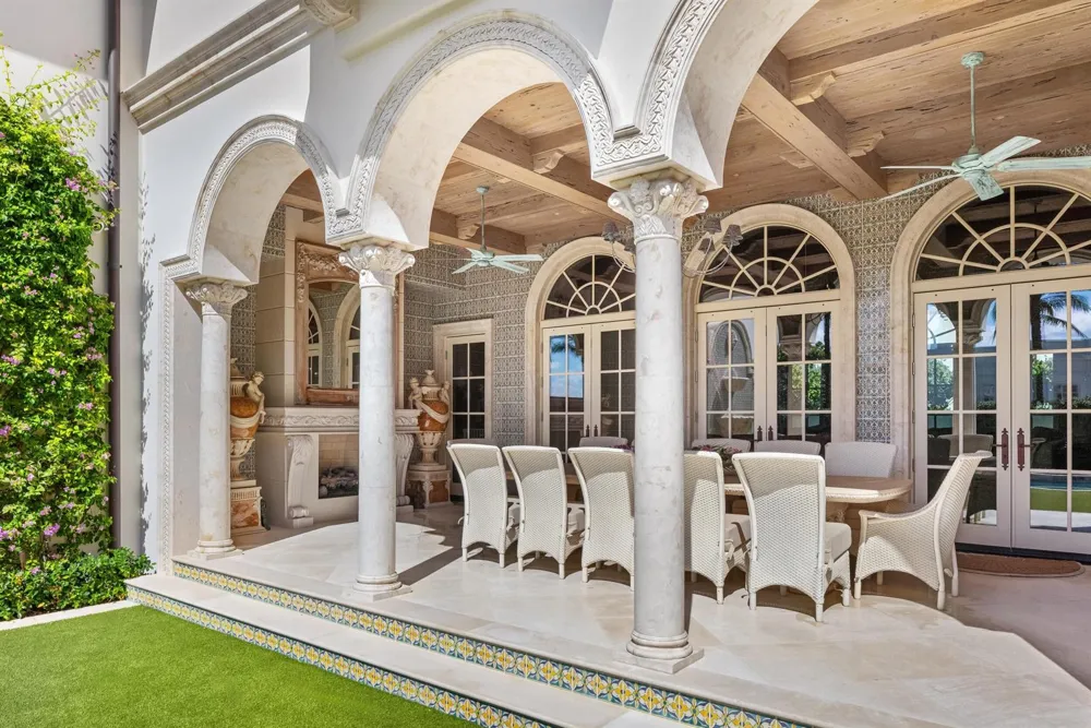 1620 S Ocean Boulevard Palm Beach, FL 33480