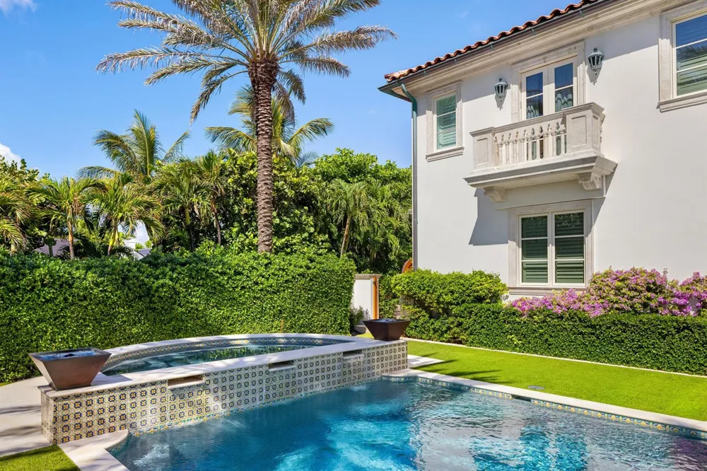 1620 S Ocean Boulevard Palm Beach, FL 33480