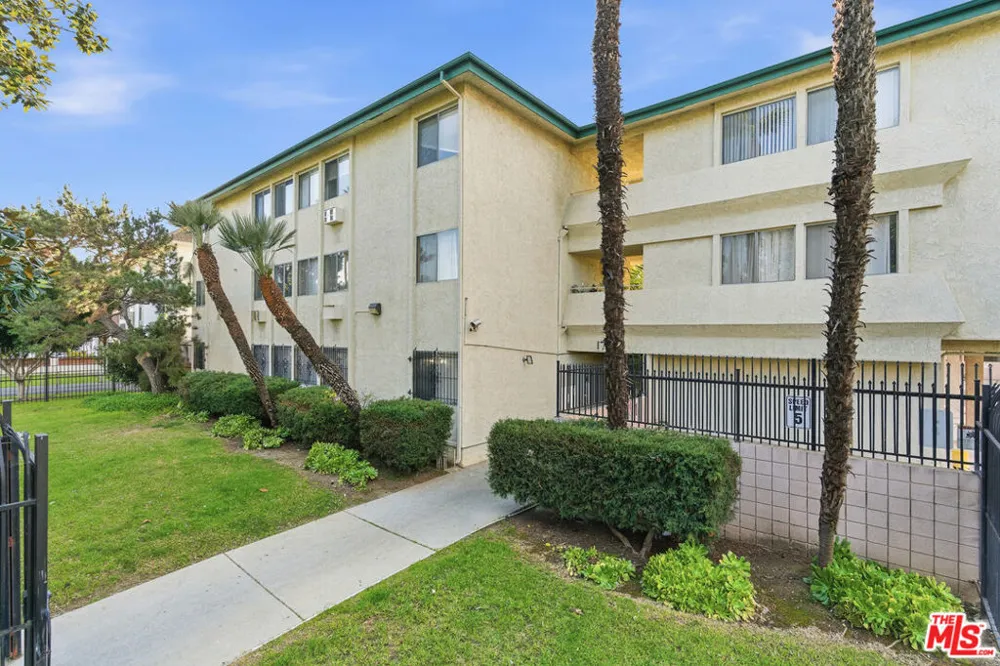 1701 Westmoreland Boulevard #11 Los Angeles, CA 90006