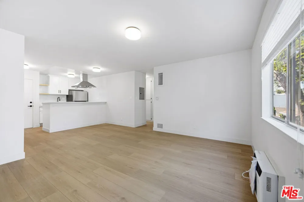 1701 Westmoreland Boulevard #11 Los Angeles, CA 90006