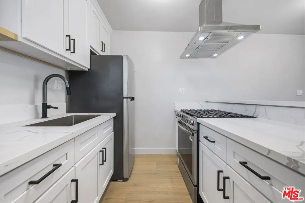 1701 Westmoreland Boulevard #11 Los Angeles, CA 90006