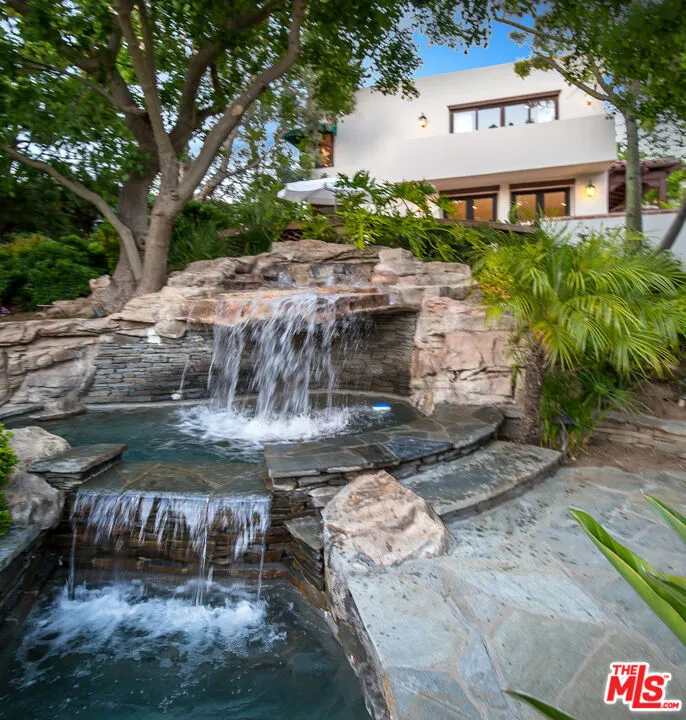 31341 Mulholland Highway Malibu, CA 90265