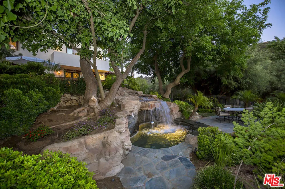 31341 Mulholland Highway Malibu, CA 90265