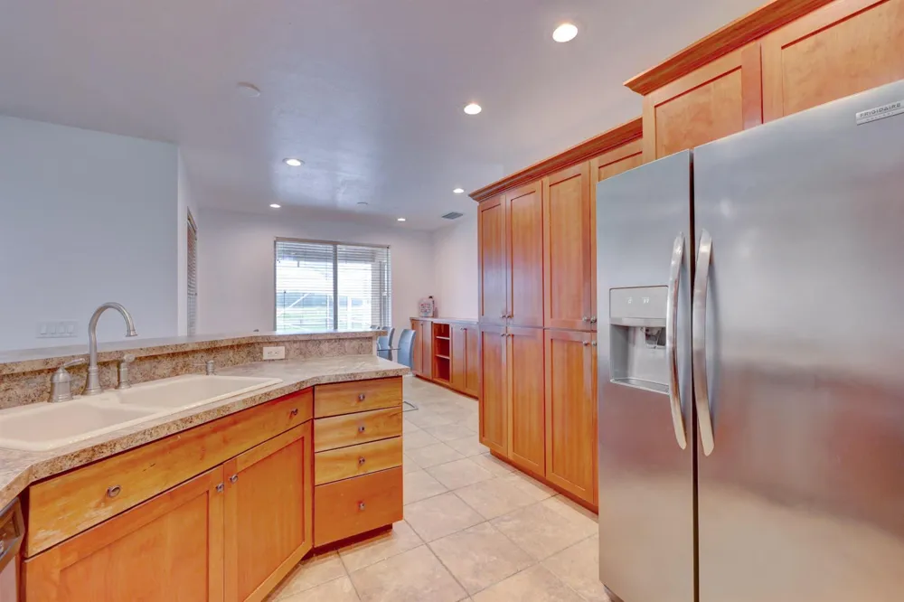 2700 S Header Canal Road Fort Pierce, FL 34945