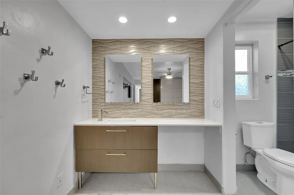 6501 NW 24th Court Sunrise, FL 33313