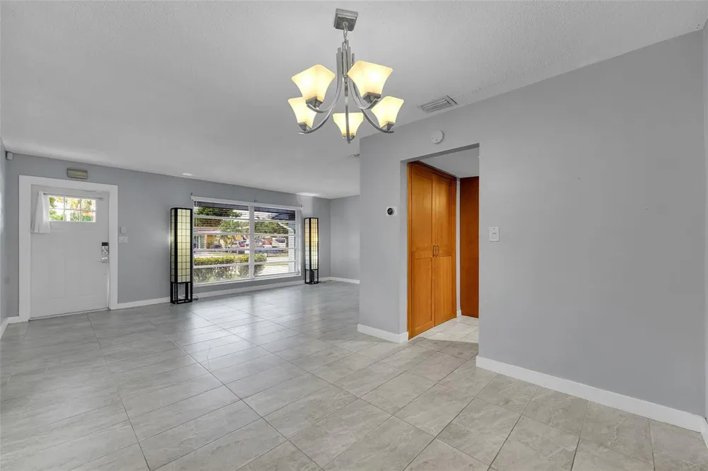 6501 NW 24th Court Sunrise, FL 33313
