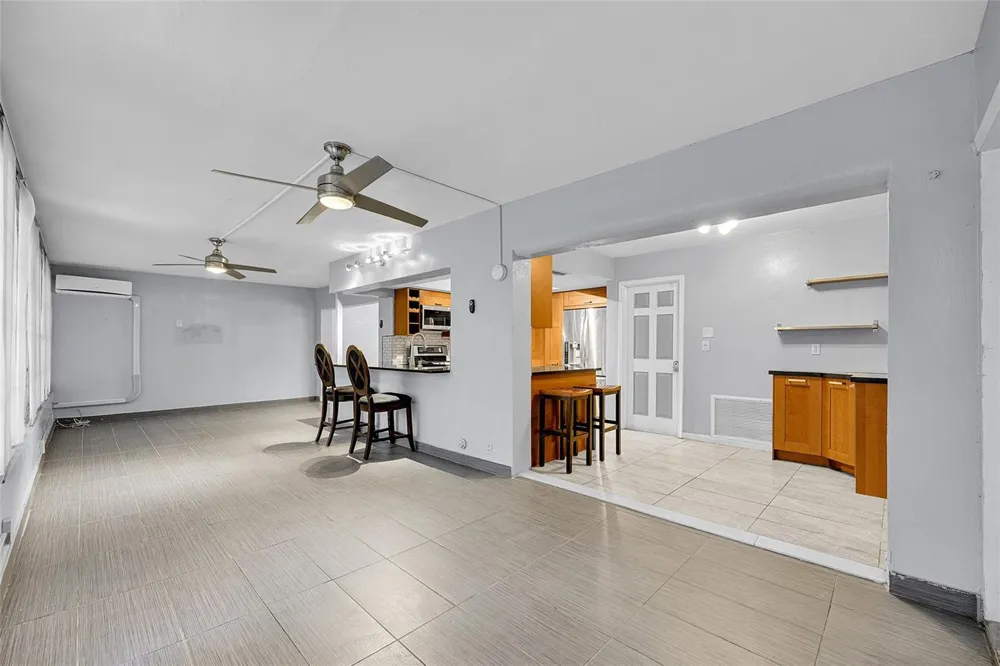 6501 NW 24th Court Sunrise, FL 33313
