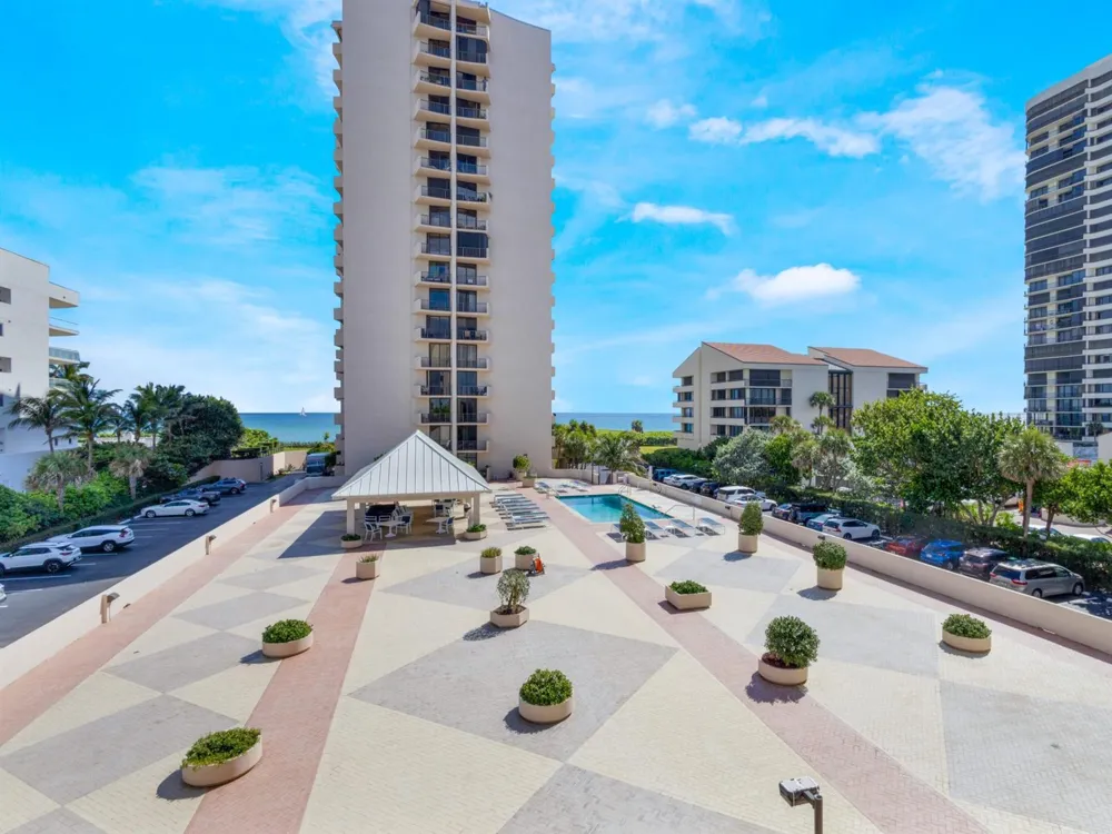 4200 Ocean Drive #2-301 Singer Island, FL 33404