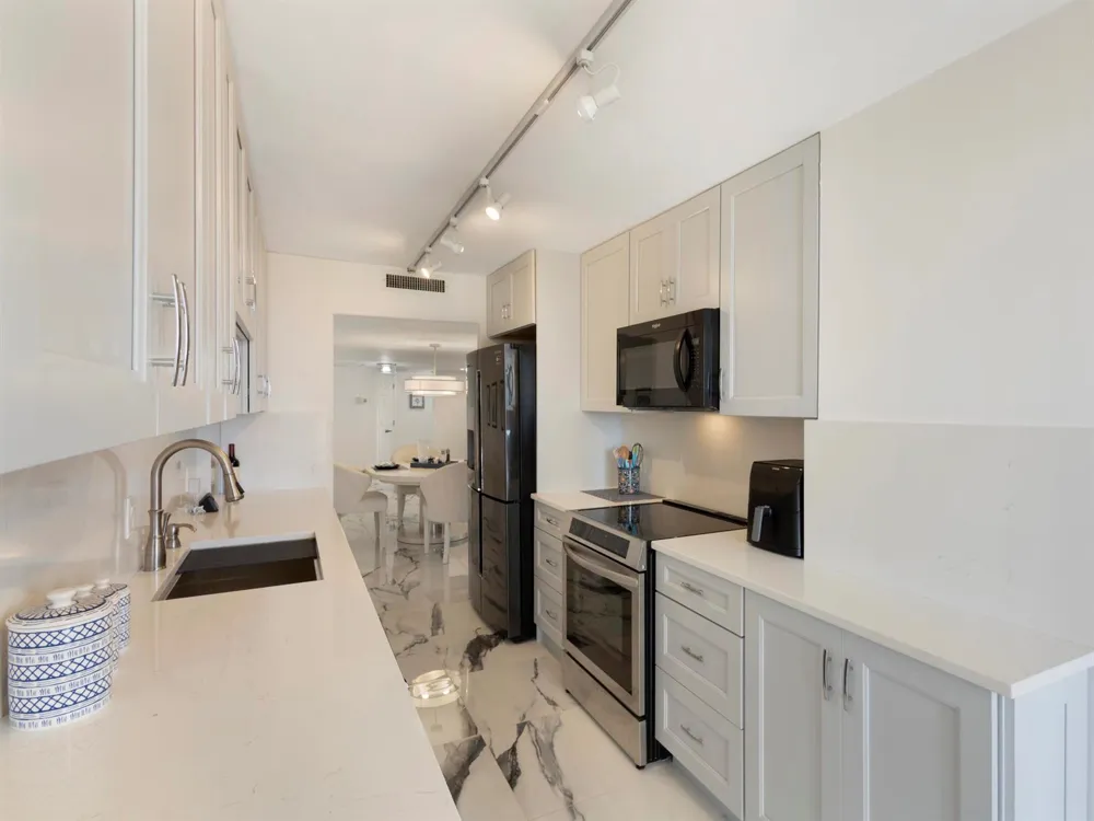 4200 Ocean Drive #2-301 Singer Island, FL 33404