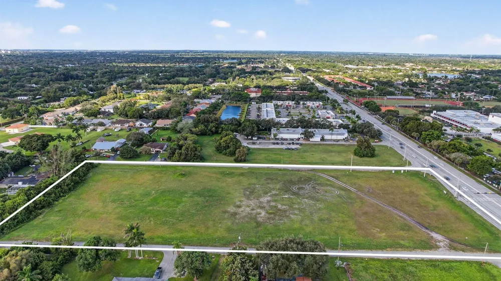 92 NW 92 AVENUE Cooper City, FL 33024