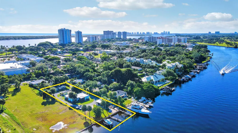 2031 Melody Lane Palm Beach Gardens, FL 33408
