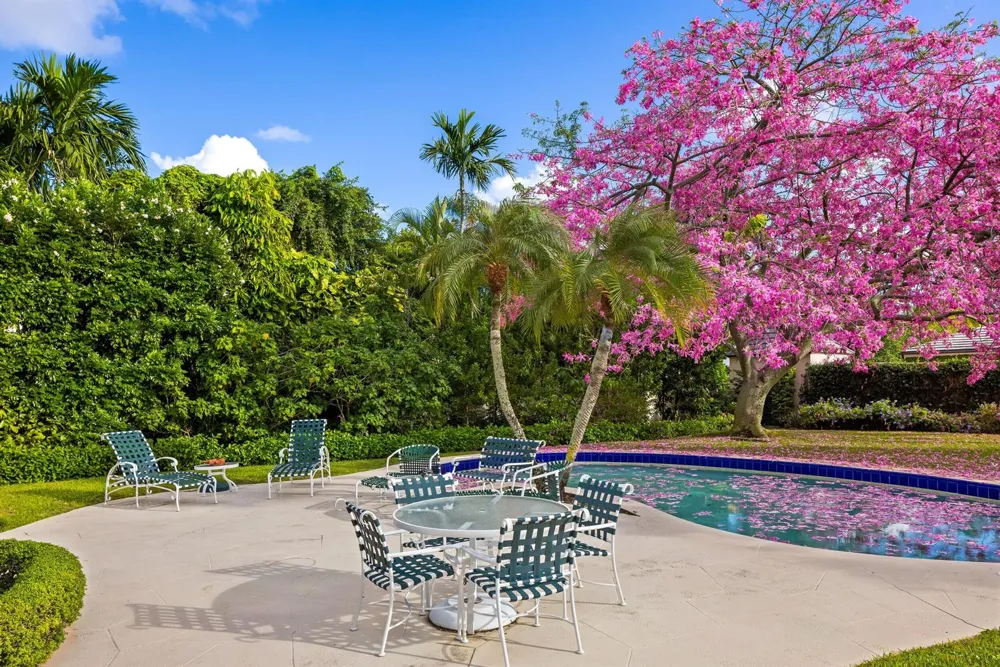 334 Barton Avenue Palm Beach, FL 33480