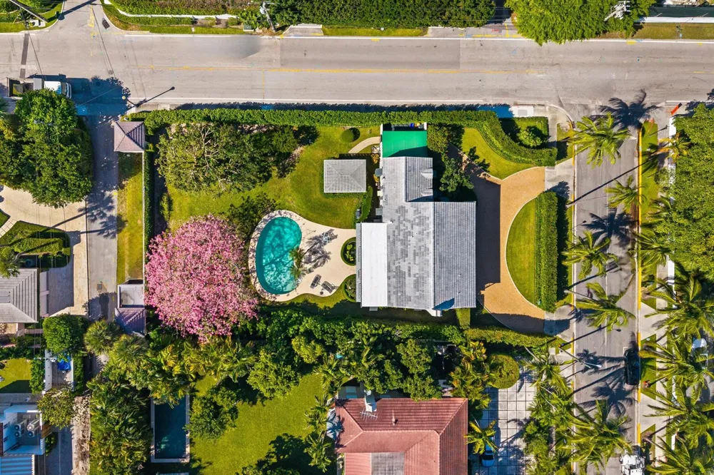 334 Barton Avenue Palm Beach, FL 33480