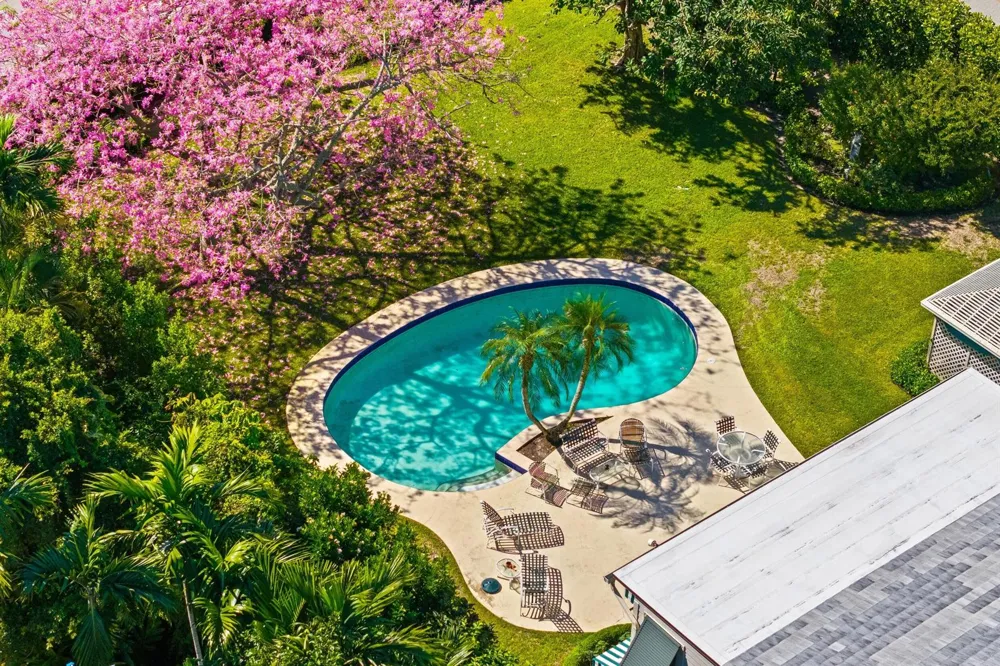 334 Barton Avenue Palm Beach, FL 33480