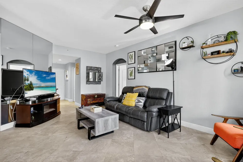 11011 Legacy Lane #105 Palm Beach Gardens, FL 33410