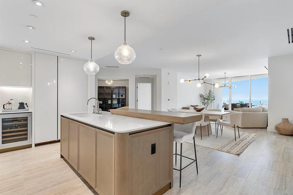 525 Fort Lauderdale Beach Boulevard #1801 Fort Lauderdale, FL 33304
