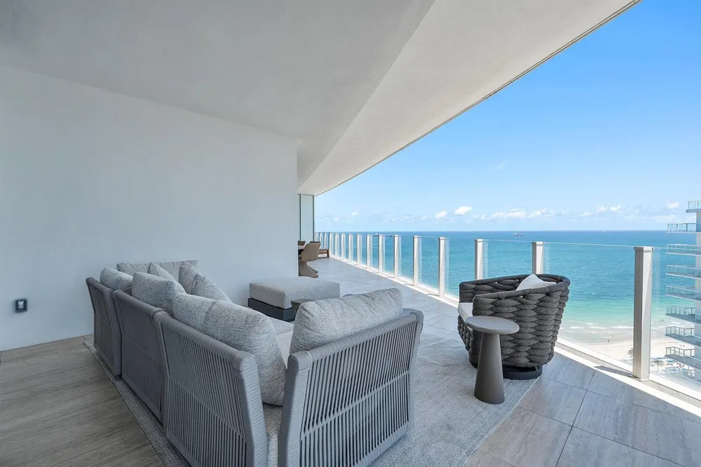525 Fort Lauderdale Beach Boulevard #1801 Fort Lauderdale, FL 33304
