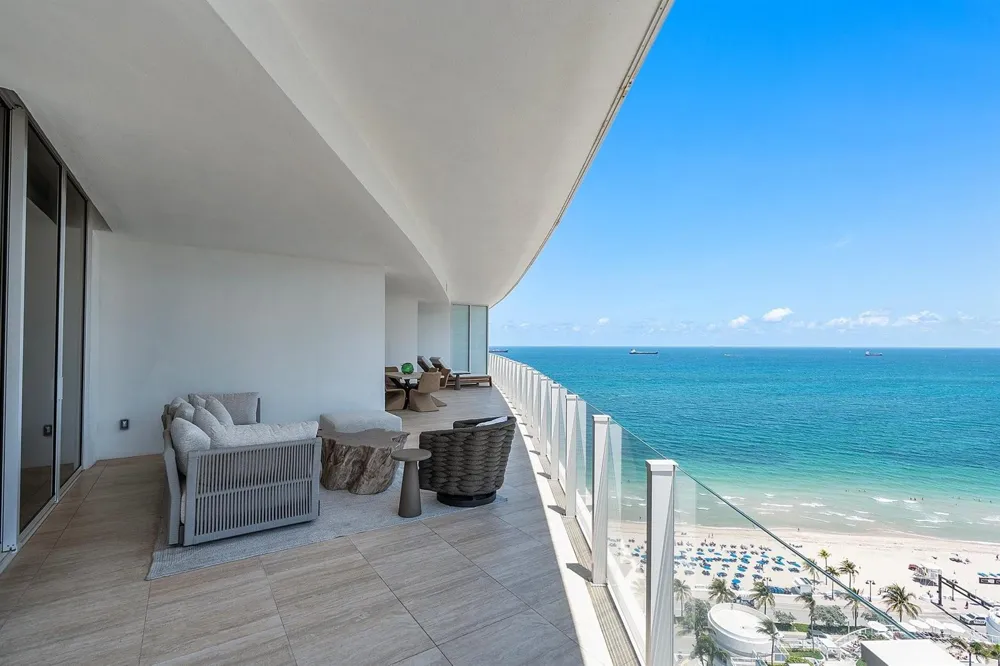 525 Fort Lauderdale Beach Boulevard #1801 Fort Lauderdale, FL 33304