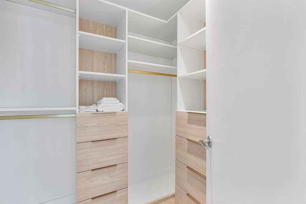 525 Fort Lauderdale Beach Boulevard #1801 Fort Lauderdale, FL 33304