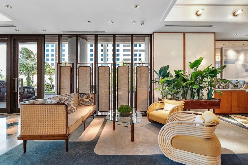 525 Fort Lauderdale Beach Boulevard #1801 Fort Lauderdale, FL 33304