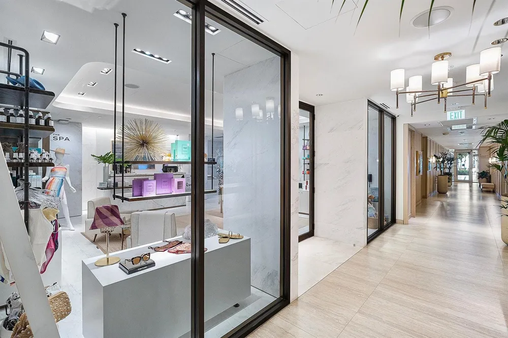 525 Fort Lauderdale Beach Boulevard #1801 Fort Lauderdale, FL 33304